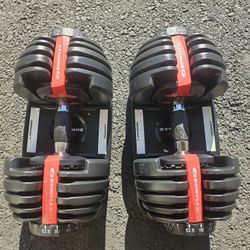 Pair Of Bowflex Dumbbells 52.5 Lbs 