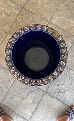 Large Asian Pot With Dragons, In Great Condition