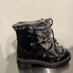 Tommy Hilfiger Armini Black Fur Winter Boot Size 8 