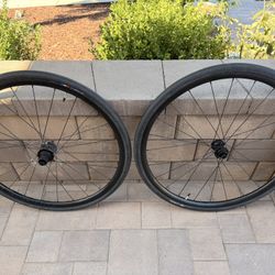 Bontrager Paradigm R1 Wheels Set