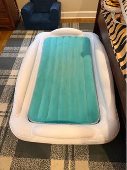 Toddler blow up bed