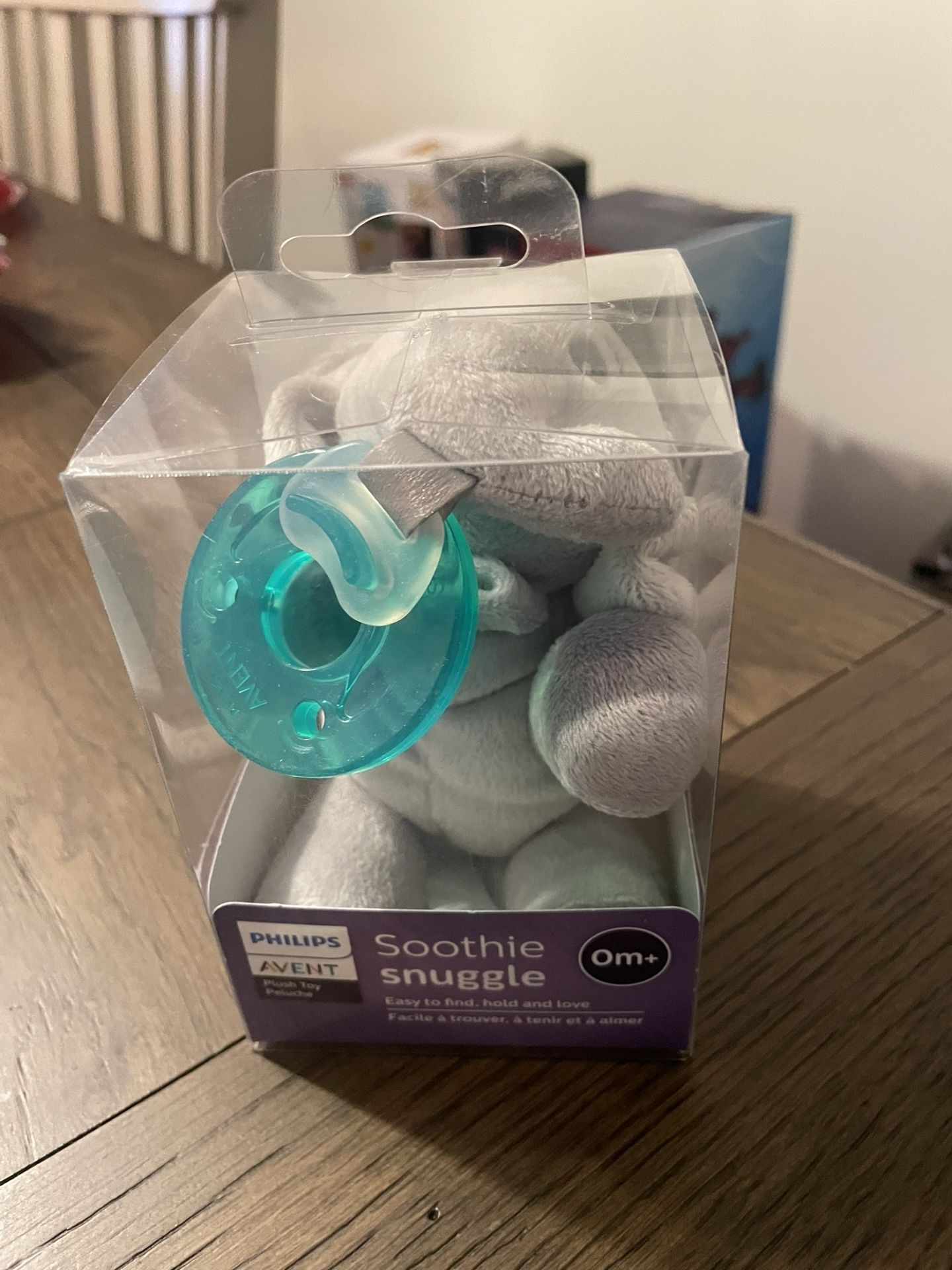 Philips Avent Soothie Snuggle Pacifier Holder with Detachable Pacifier,Elephant 