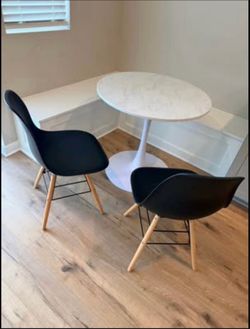 Dining table chairs