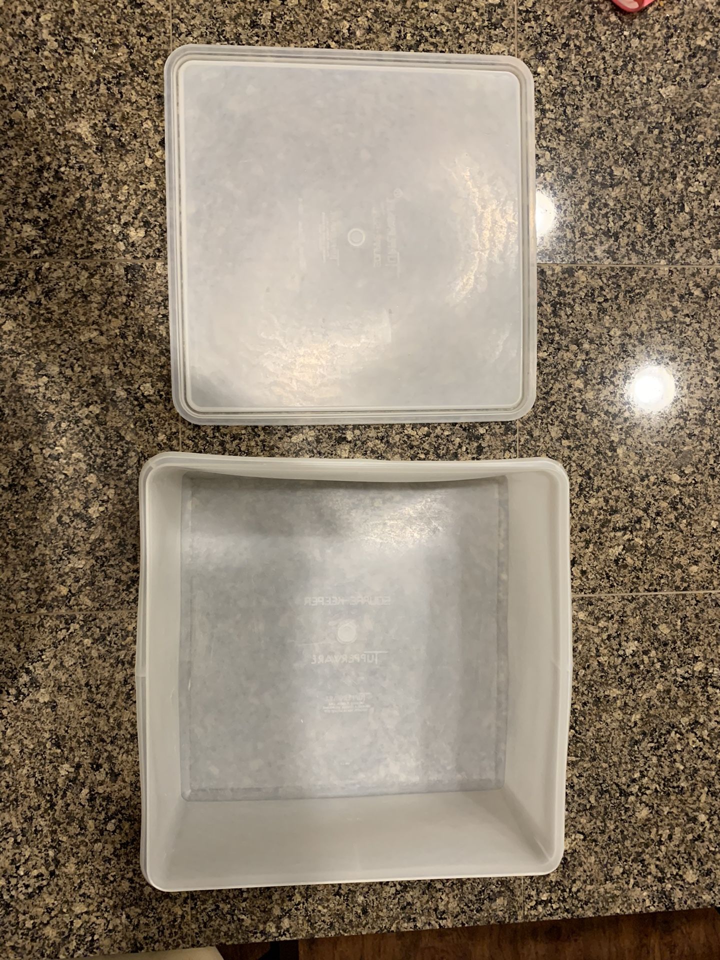 Vintage Tupperware hard to find square keeper