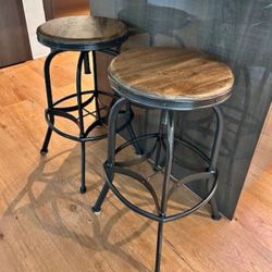 Bar Stools adjustable 