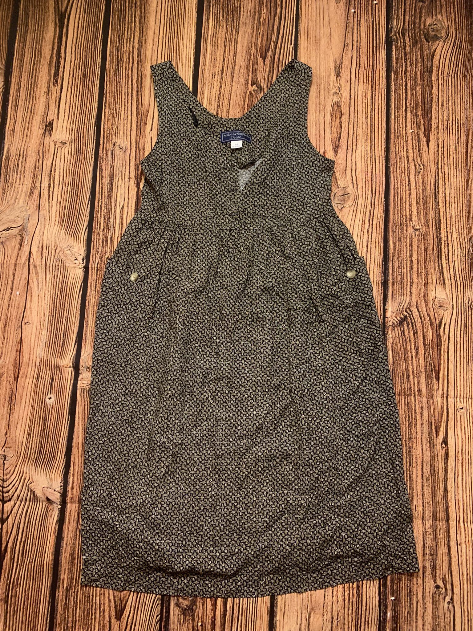 Women’s Dress With Side Pockets