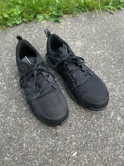 Steel toe Reebok shoes