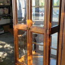 Cabinet With Glass Shelves 