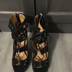 Size 10, Woman’s Shoes