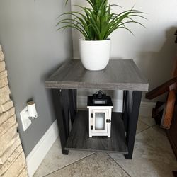 Living Room Set tables