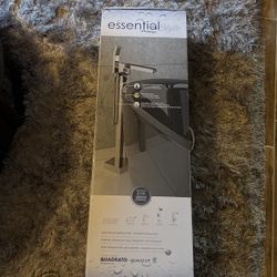 Floor  Mount Bathtub Faucet 