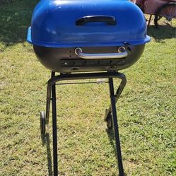 **Americana Charcoal Grill**