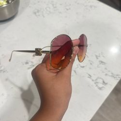 Loewe Round Sunglasses In Metallic-gold