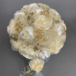 Bouquet Ivory for Quinceanera Or Wedding 