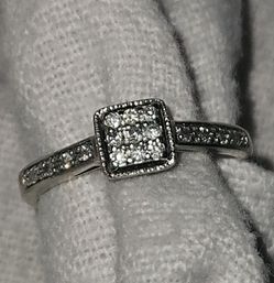 10k white gold engagement ring