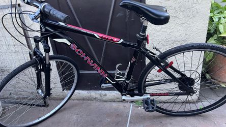 Schwinn Mountain bike , Aluminum frame(light weight)26” tire size