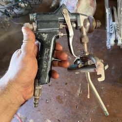 Large Assortment Of Paint Spray Guns 