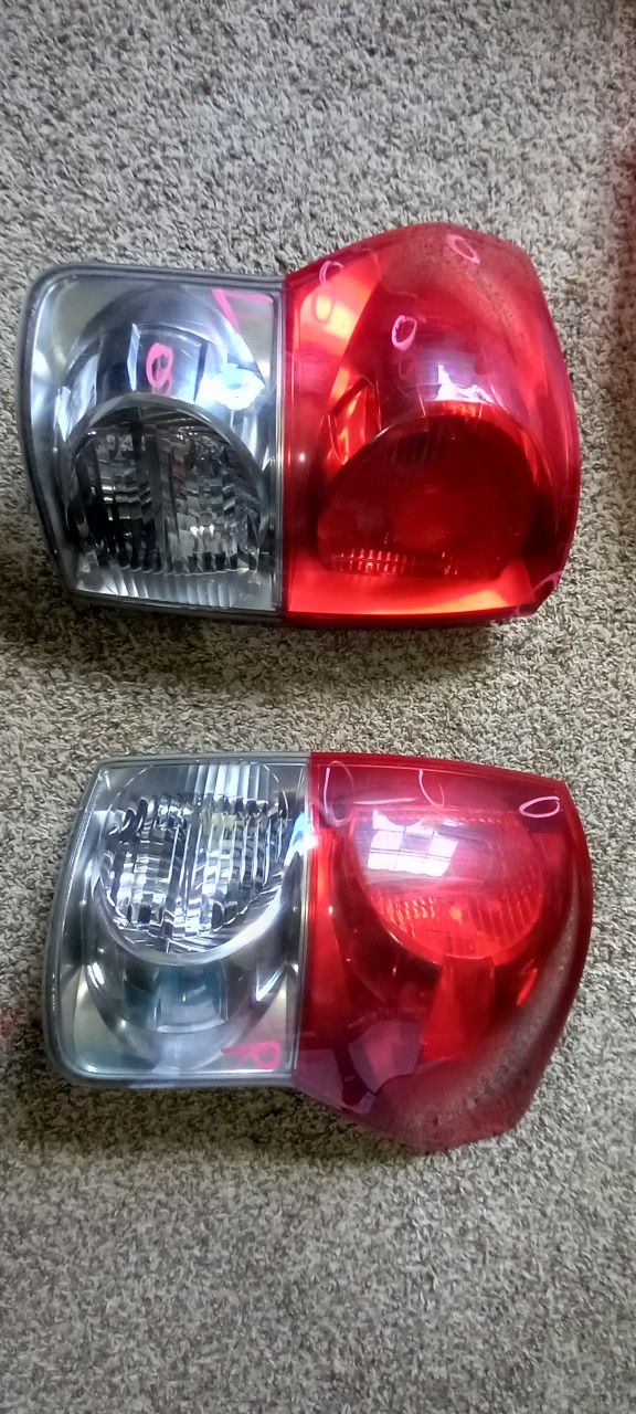 2008 Toyota Tundra TAIL LIGHTS