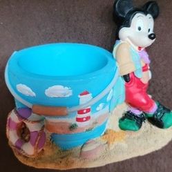RARE DISNEY MICKEY MOUSE AT THE BEACH TRINKET KEEPER 4"