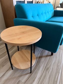 Round Side Table Natural Finish