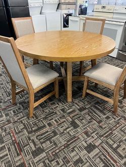 BLOWOUT SALE!! 5 PIECE DINING TABLE SET 