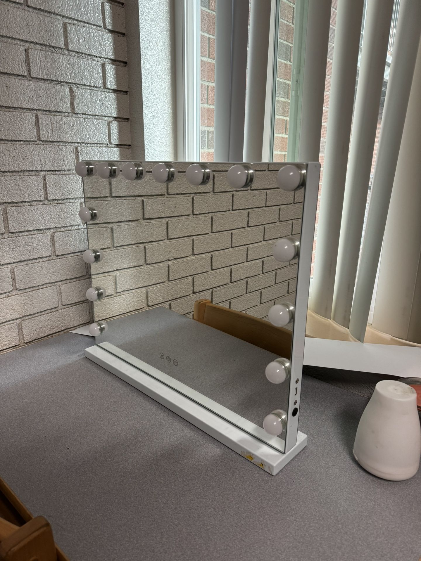 Vanity Mirror with Lights & USB