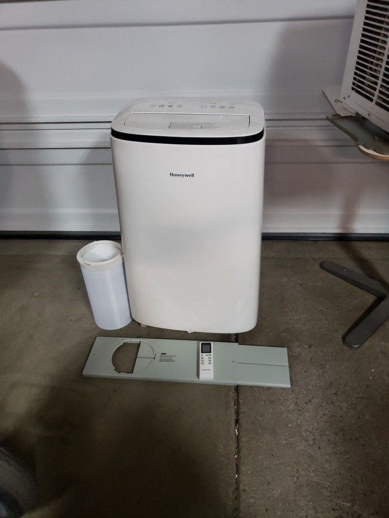 Honeywell 10k BTU Portable AC