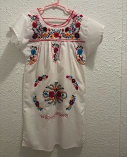 White Mexican Embroidered Floral  Girl  Dress Size 8