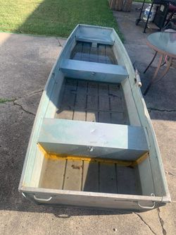 12' Jon Boat With Accessories for Sale in Anderson, IN - OfferUp