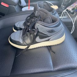 Jordan 1 Dark Grey Sz 6 