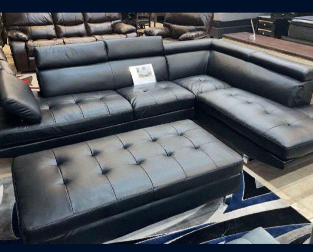 *Weekend Special*---Ibiza Modern Black Leather Sectional Sofa W/Ottoman---Delivery And Easy Financing Available👏
