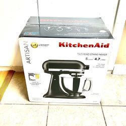KitchenAid Artisan Tilt-Head Stand Mixer (SEALED)