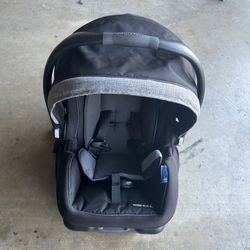 Graco Car Seat With Stoller And Bassinet 