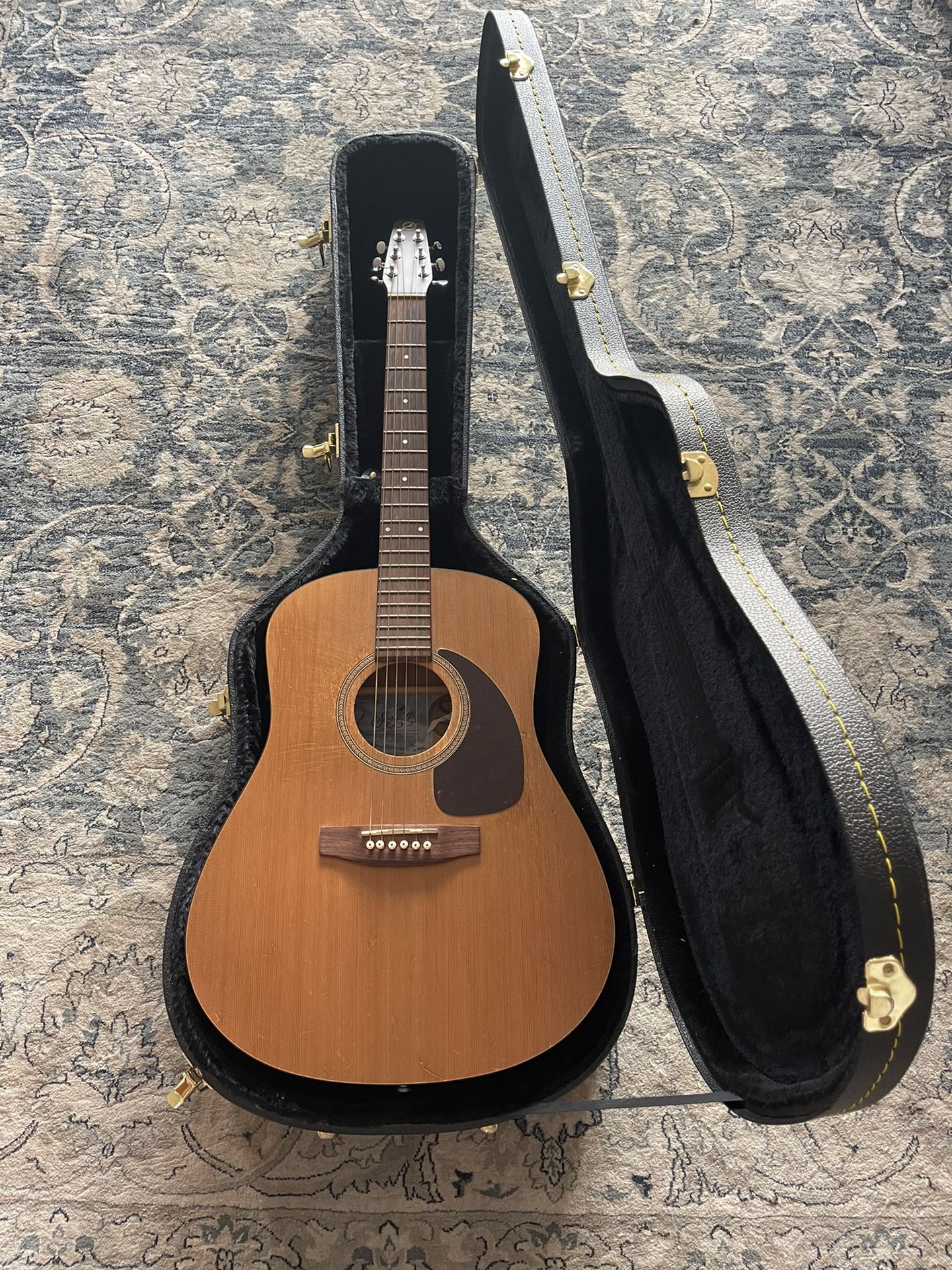 Seagull S6 Acoustic Electric Guitar With Hardshell Case 