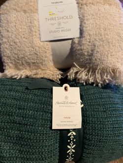 Blankets NWT 