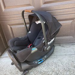 Need Gone ASAP Nuna Car Seat 