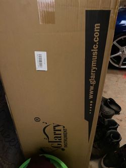 Guitar case-New open box