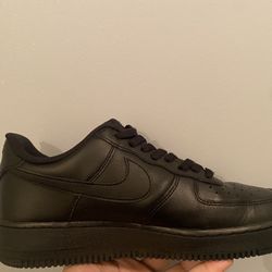 Black Airforce 1s