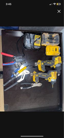 2 Dewalt drills Atomic / impact