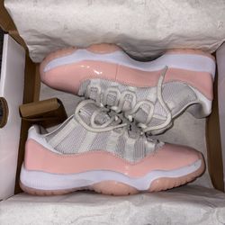 Wmns Air Jordan 11 Retro Low 'Legend Pink'
