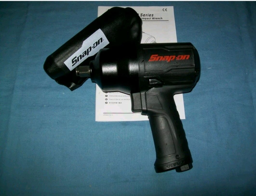 NEW Snap-on™ 1/2" drive SUPER Duty Air Impact Wrench PT850BK Black Open Box