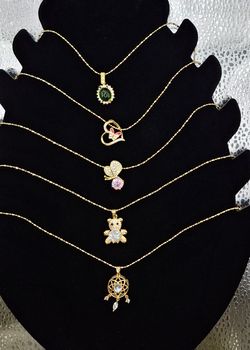 COLLARES DE ORO  LAMINADO/GOLD-PLATED  NECKLACES 