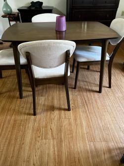 Dinning set 4