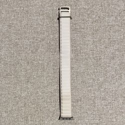 Apple Watch Alpine Loop Starlight 