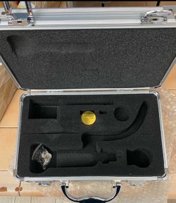 Note: Case only-in stock. Each case has a different engraved serial number on the box and on the gold coin. Brand new beautiful aluminum locking camer