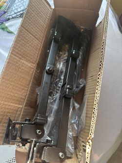 Dual Monitor Arm Desk attachment