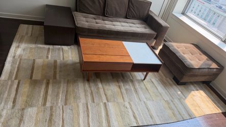 8x10 Area Rug – Multi-Tone Striped, Excellent Condition