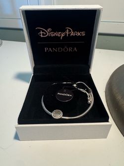 BRAND NEW Pandora Bracelet with 2019 Disney Expo charm