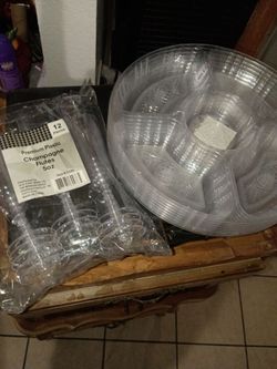 Plate organizers & champange flutes