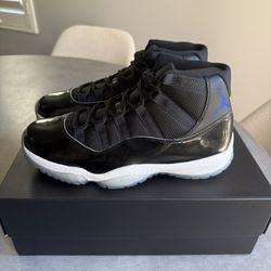 Jordan 11 Space Jam 